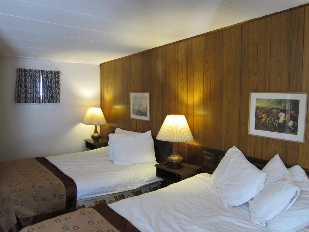 Robbie'S Motel Cache Creek Phòng bức ảnh